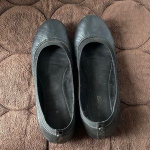 Bandolino Flat - black